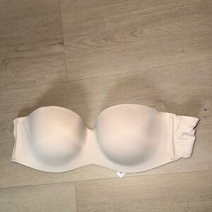 PINK Victoria's Secret Cream Strapless bra